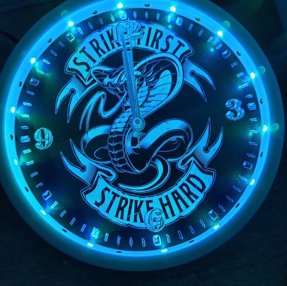 Cobra Kai wall clock - Picture 5 of 12